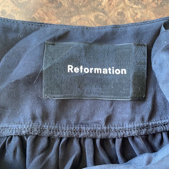 Reformation Silk Cropped Tank Top - Picture 2 of 5
